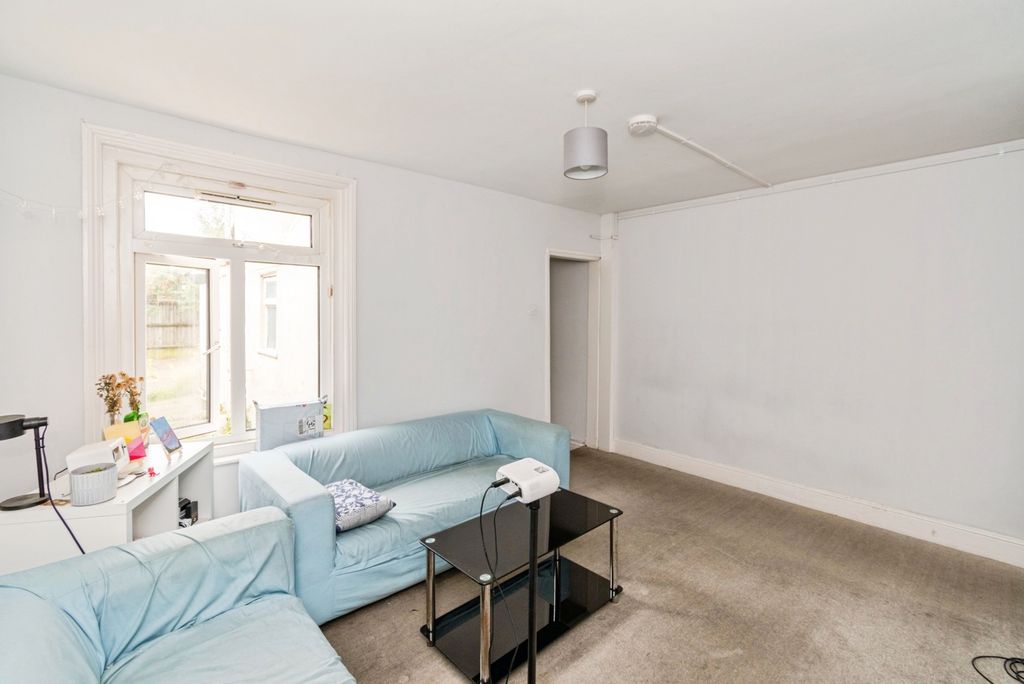 Property photo 2 of 13 Pbox-Img.Jpg