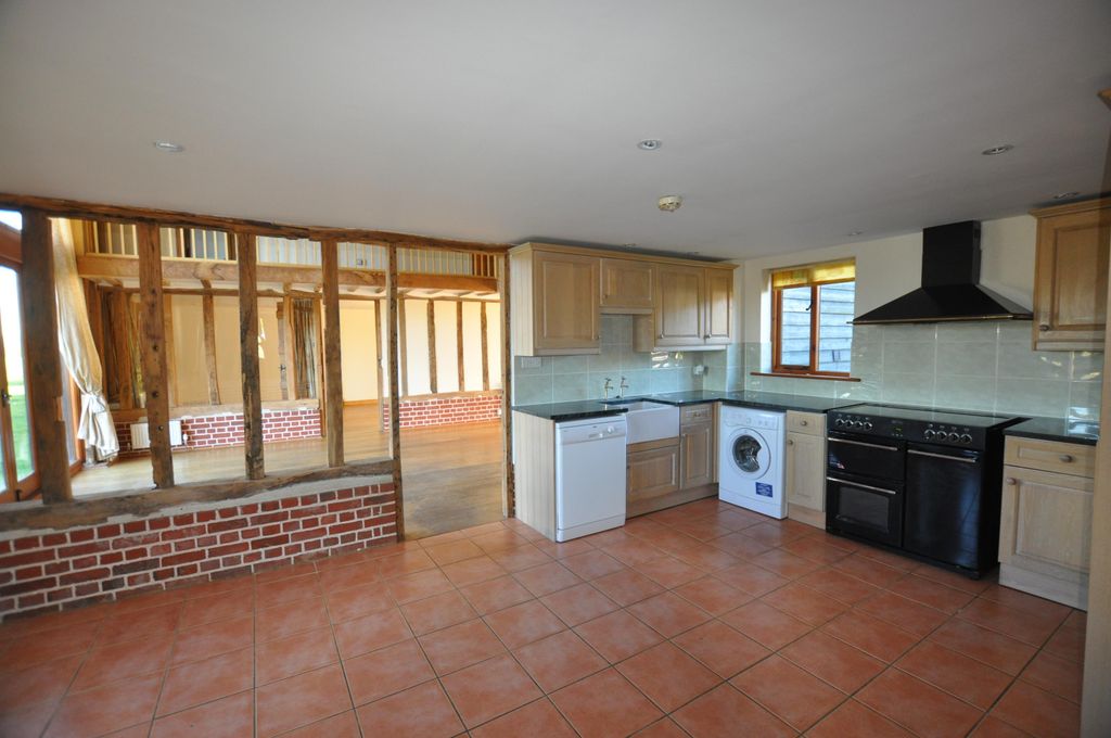 Property photo 3 of 5 Kitchen