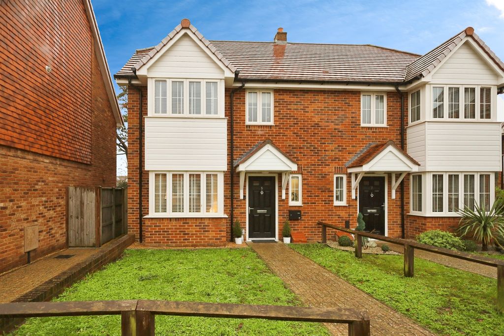 Property photo 1 of 18