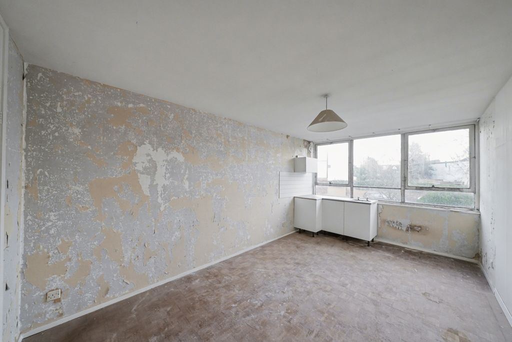 Property photo 2 of 19 8 Howmic Court, Arlington Road, Twickenham, Tw1 2Bd