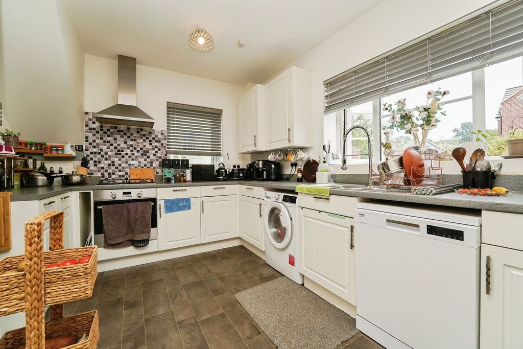 Property photo 2 of 24 Pbox-Img.Jpg