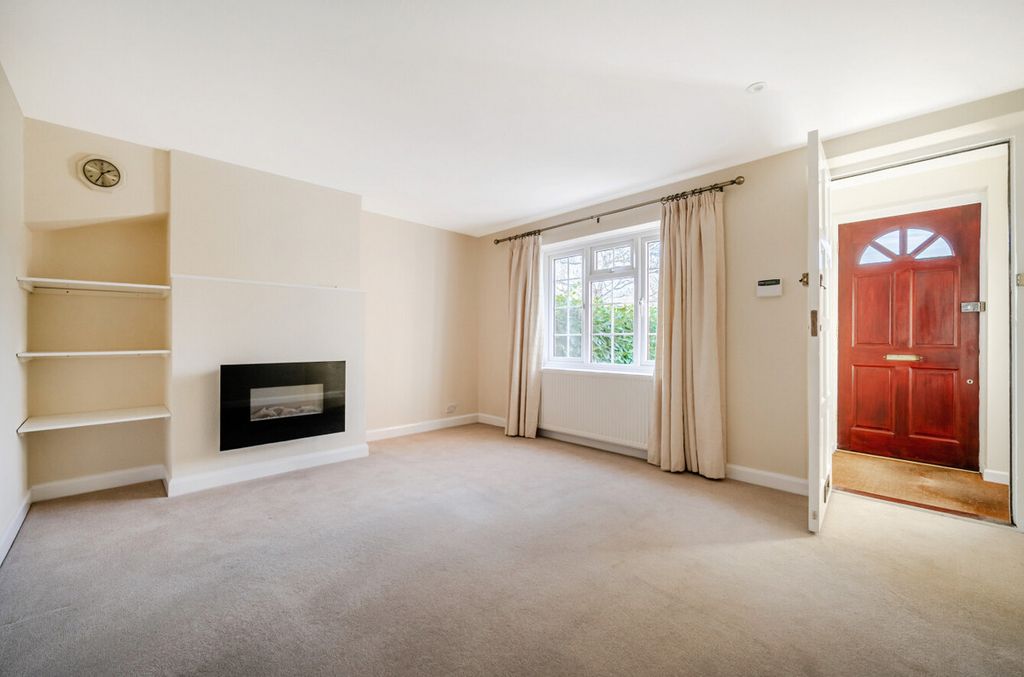 Property photo 3 of 19