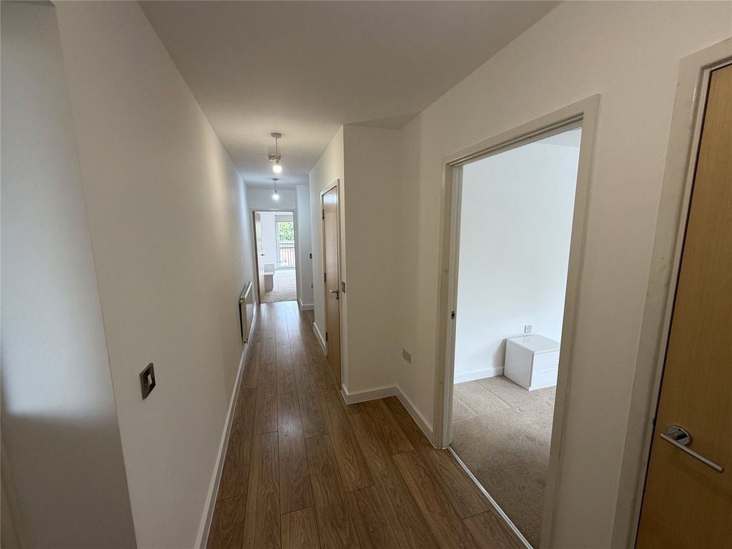 Property photo 2 of 7 Picture No. 01