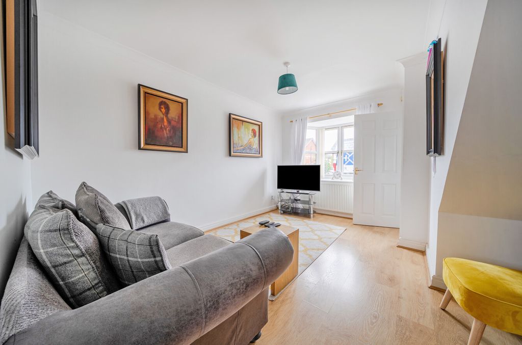 Property photo 3 of 19 1520991-12-1A0B4E...