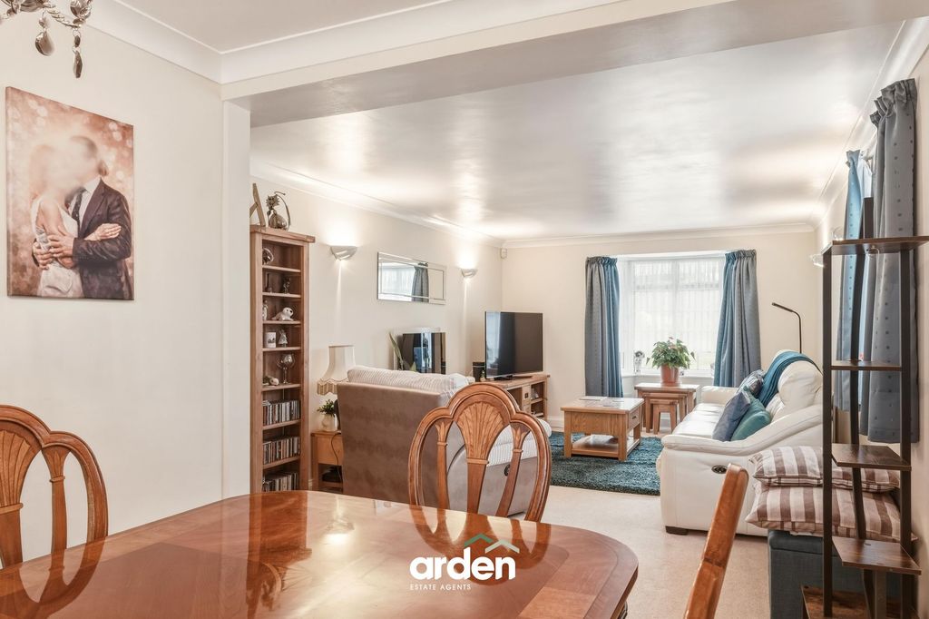 Property photo 3 of 20