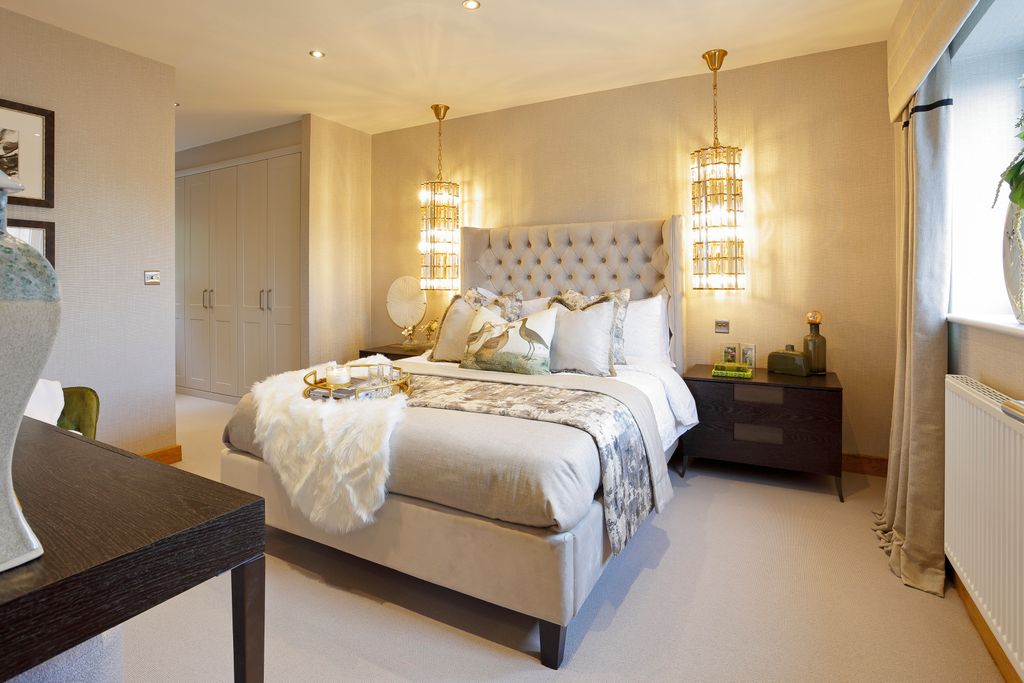 Property photo 3 of 16 Show Home