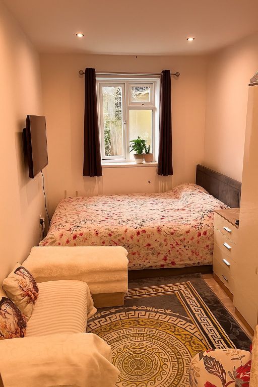 Property photo 1 of 4