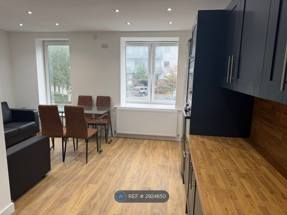 Property photo 1 of 12 Newly Renovated Kitchen