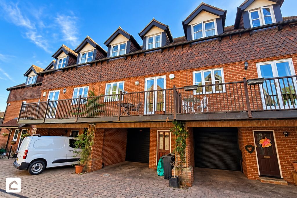 Property photo 1 of 16 1