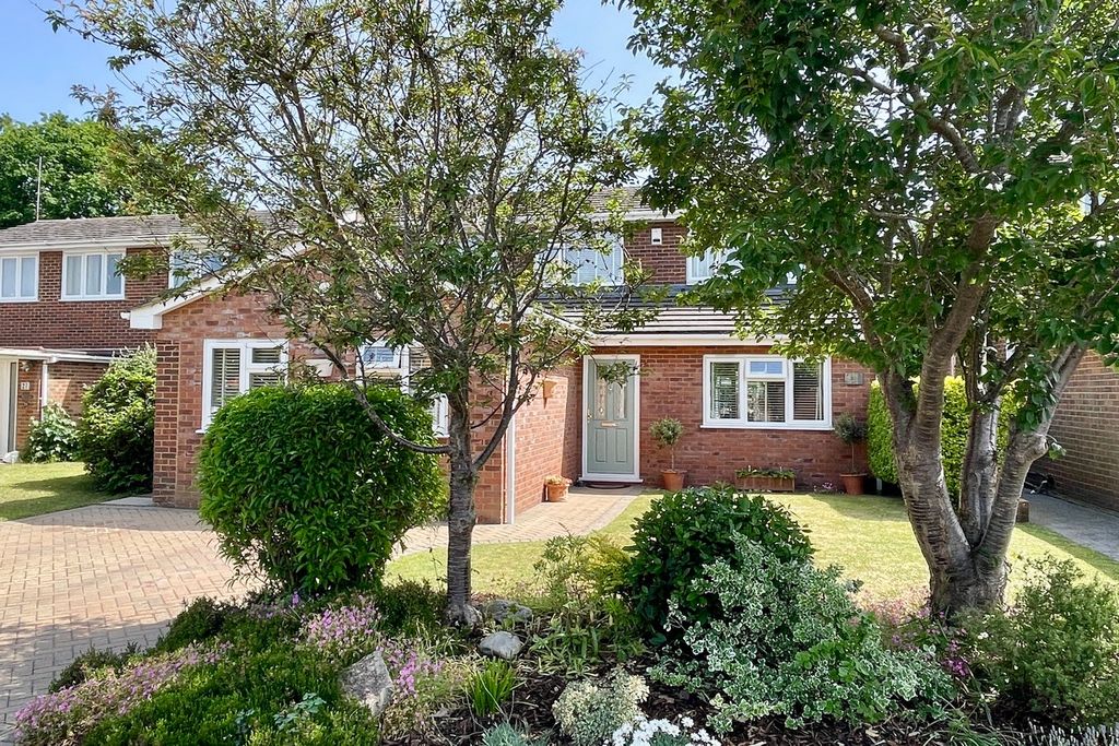 Property photo 1 of 26