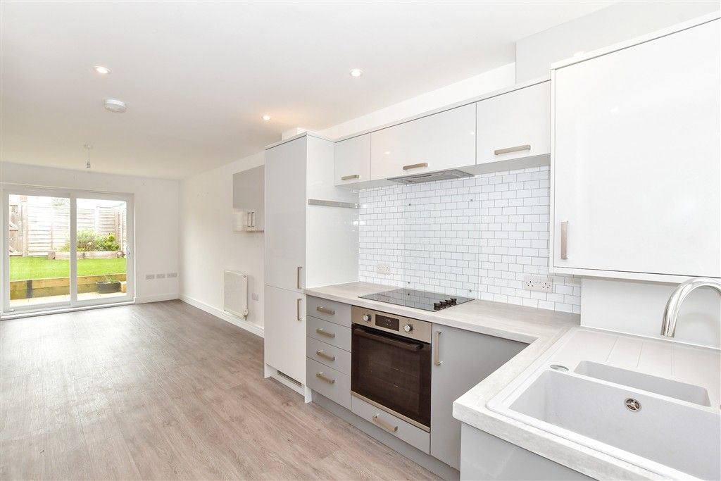 Property photo 2 of 12 Kitchen