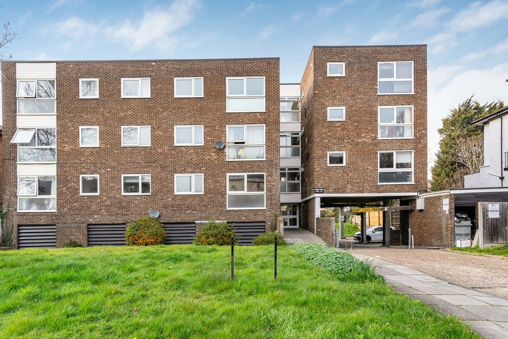 Property photo 1 of 20 Exterior