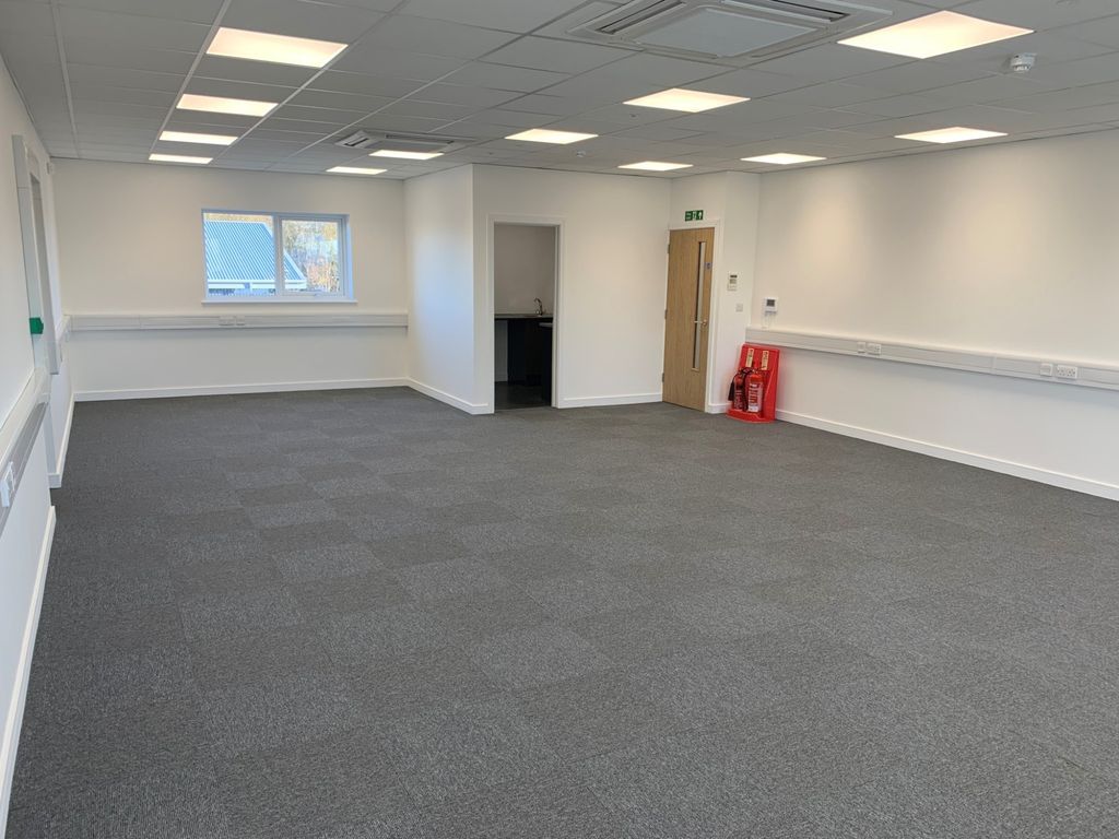 Property photo 2 of 8