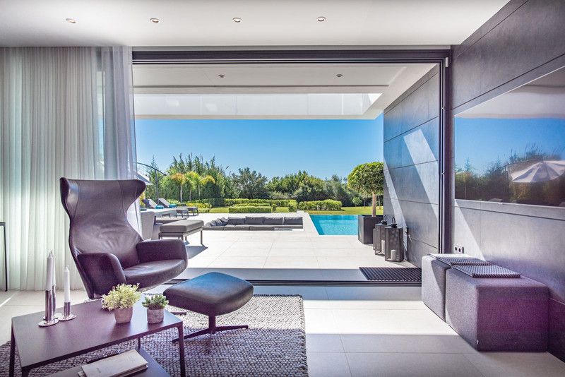 Property photo 3 of 25