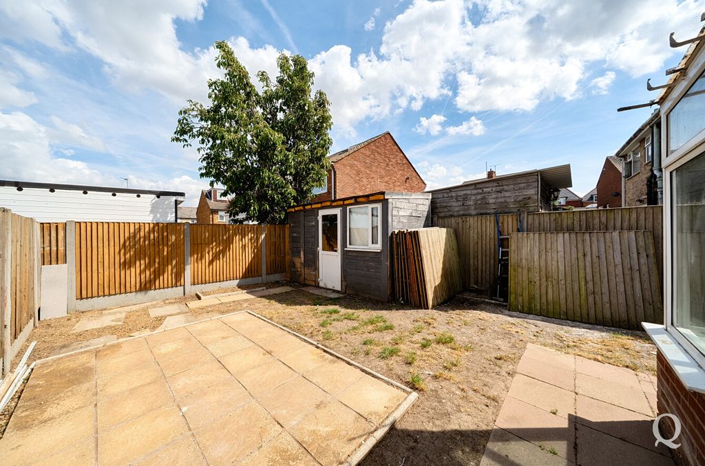 Property photo 3 of 23 Eba56F0c-0F07-4B4...