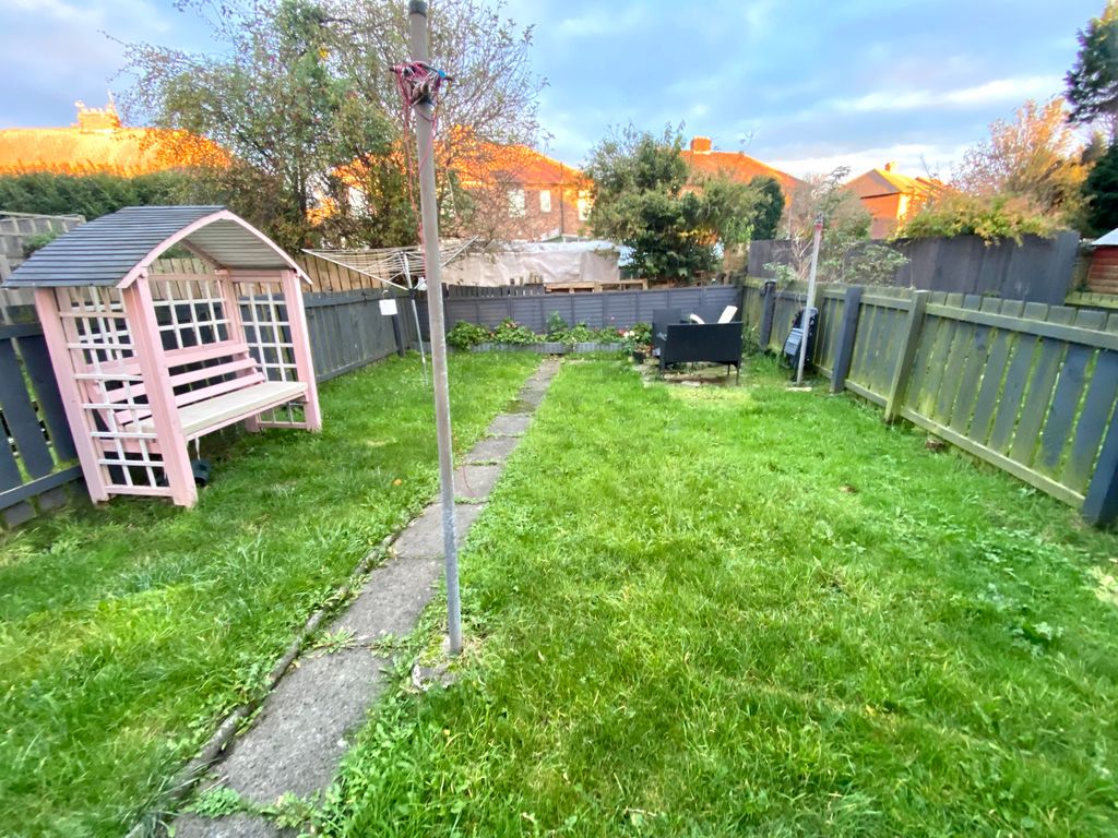 Property photo 3 of 6
