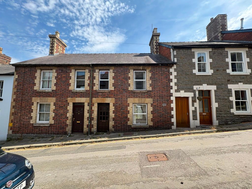 Property photo 1 of 18