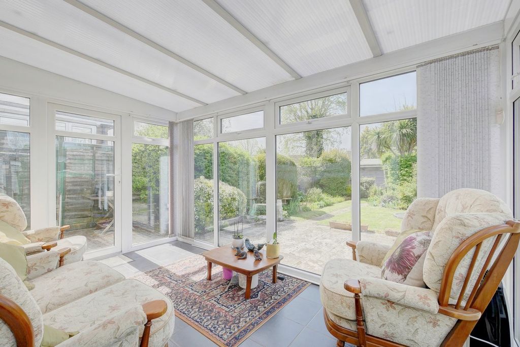 Property photo 2 of 30