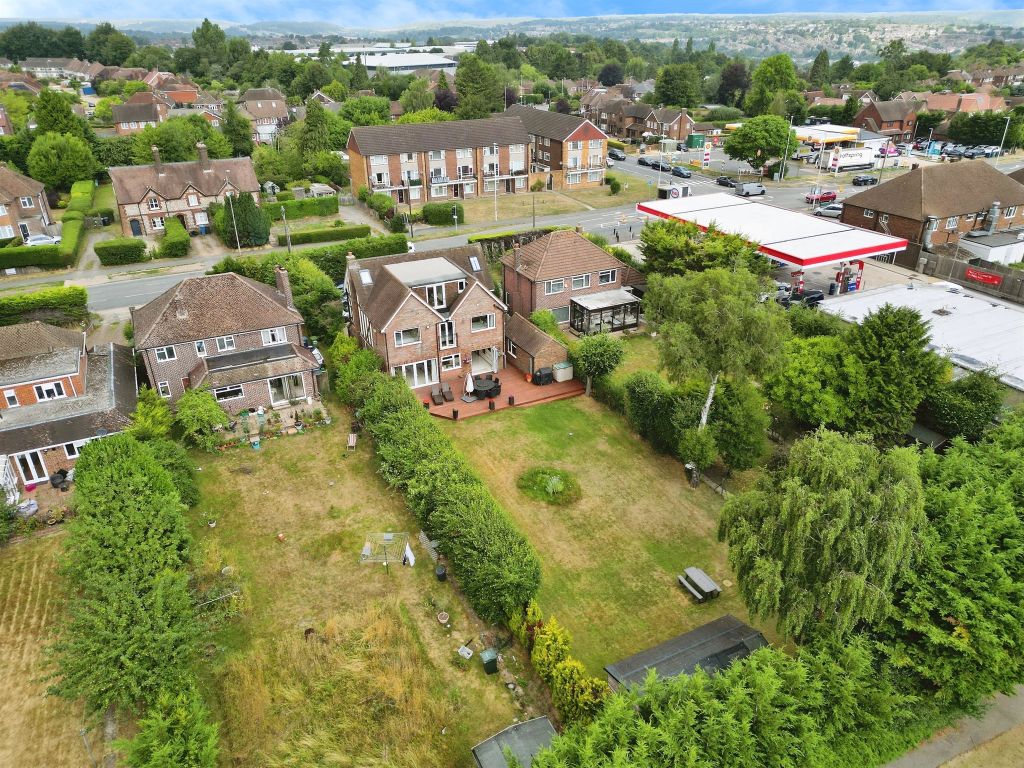 Property photo 2 of 22