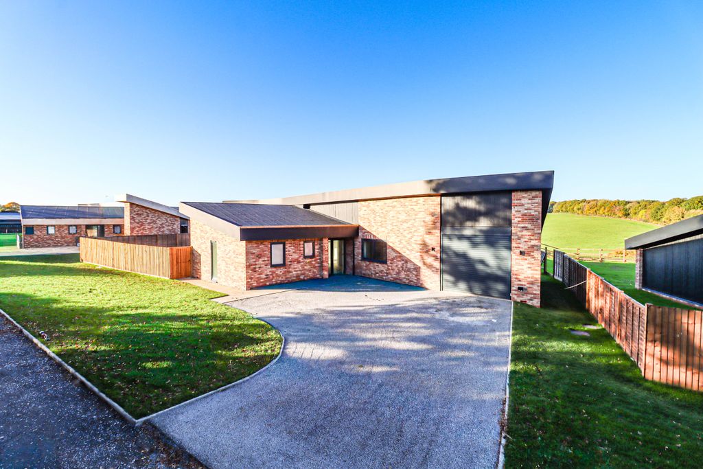 Property photo 1 of 18 External Photo