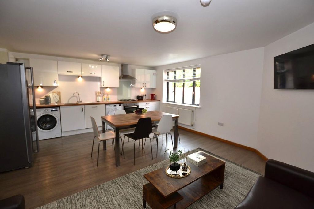 Property photo 3 of 16 1; Op (2)