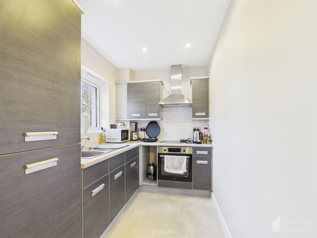 Property photo 2 of 10 Cam02367G0-Pr0343-Still008.Jpg