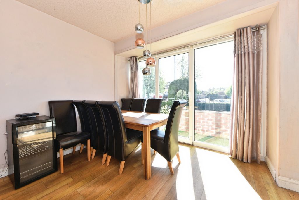 Property photo 2 of 15 Living / Dining Room