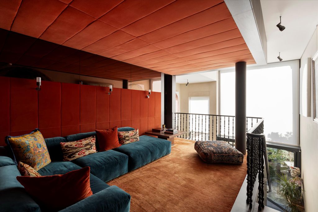 Property photo 2 of 45 Image