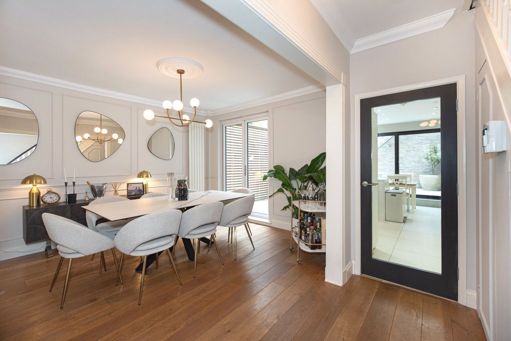 Property photo 2 of 10 Picture No. 91