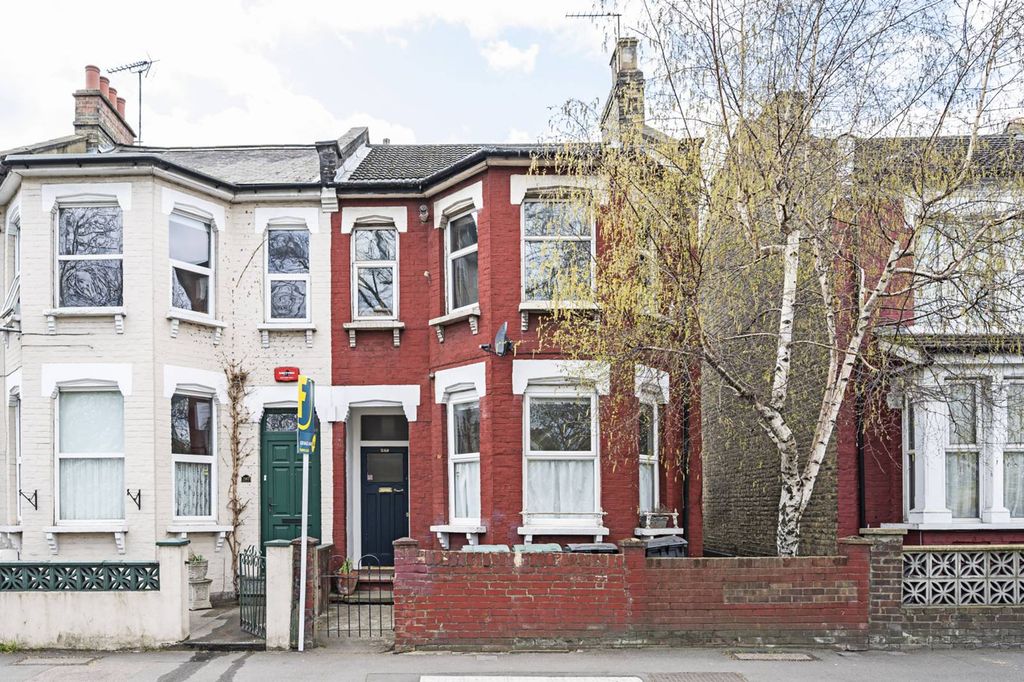 Property photo 2 of 9