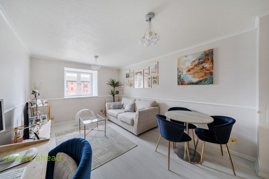 Property photo 1 of 10 4959E12E-8Faa-4B6...