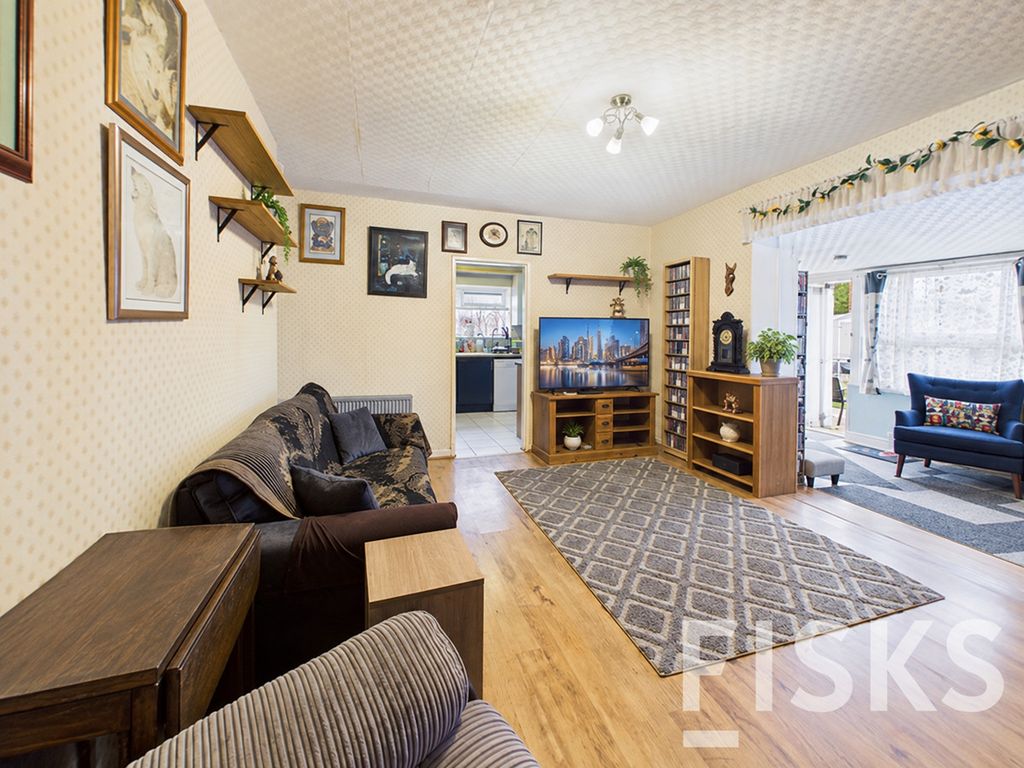 Property photo 2 of 18
