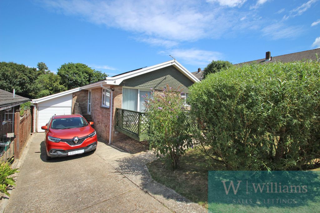 Property photo 1 of 16 Front