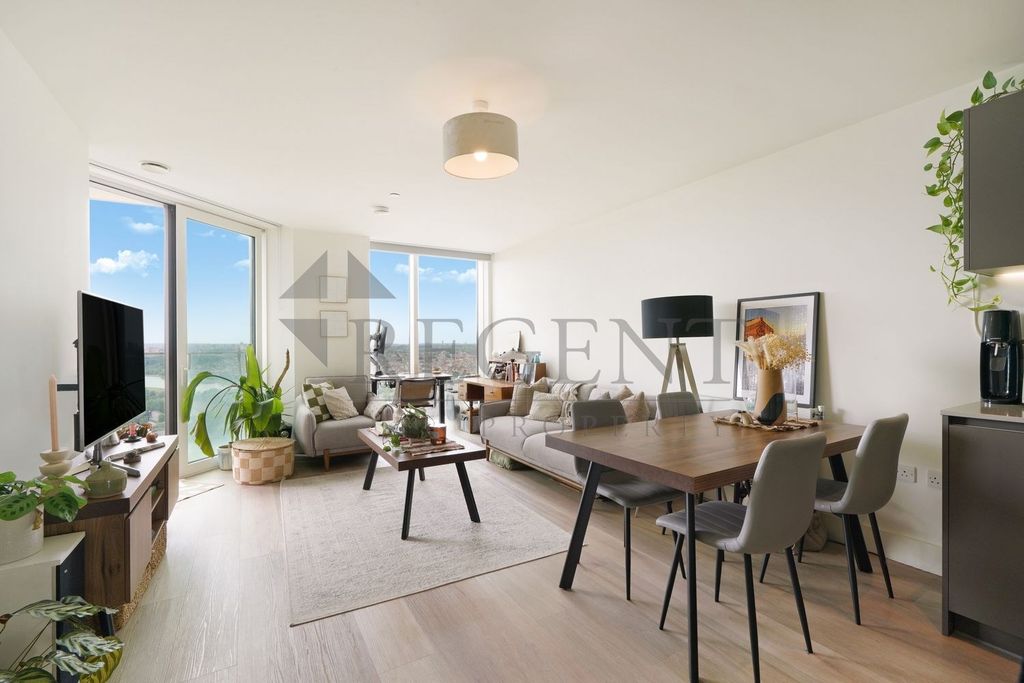 Property photo 1 of 13 (Main)