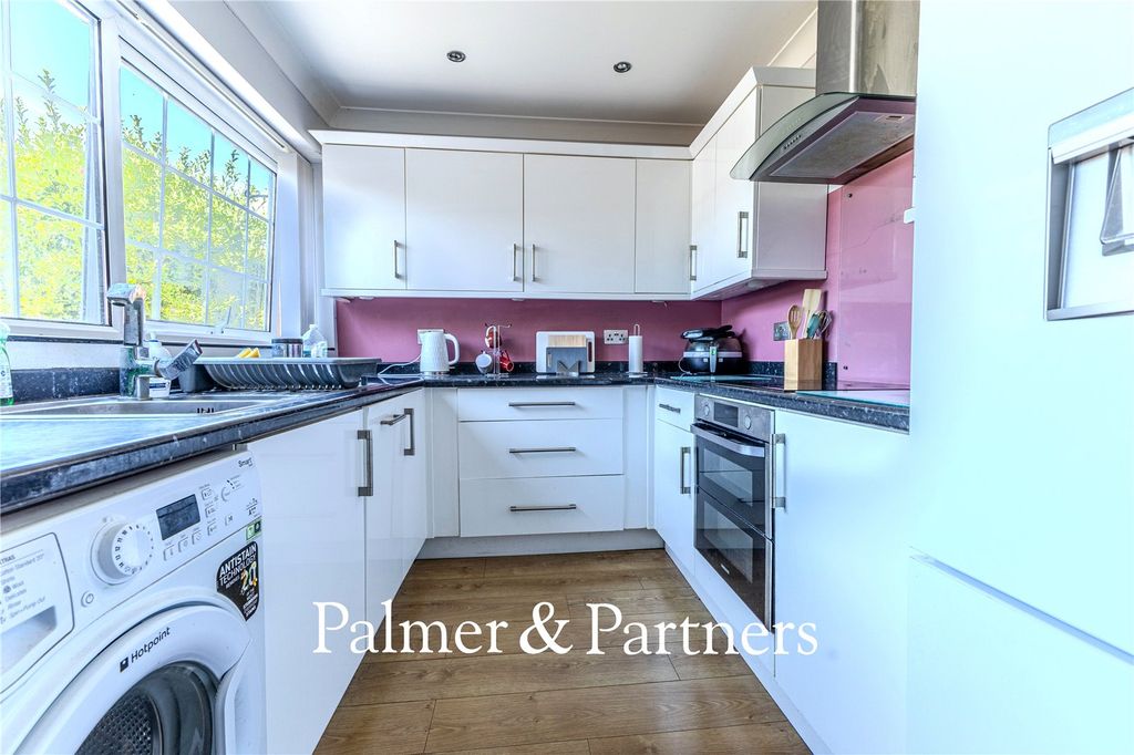 Property photo 3 of 12 Picture No. 08
