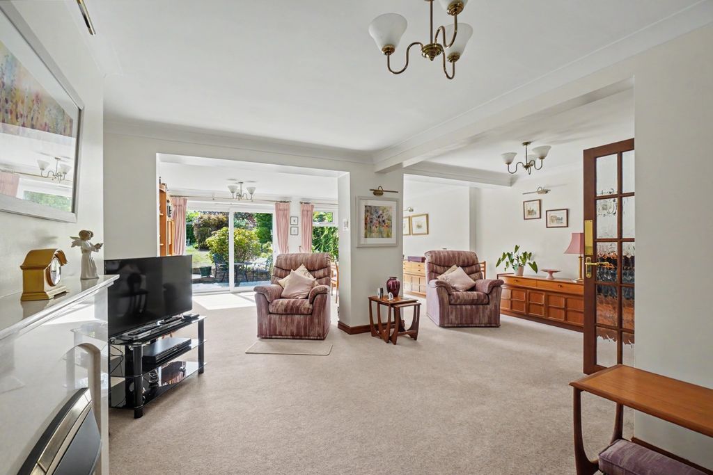 Property photo 3 of 22 4183978