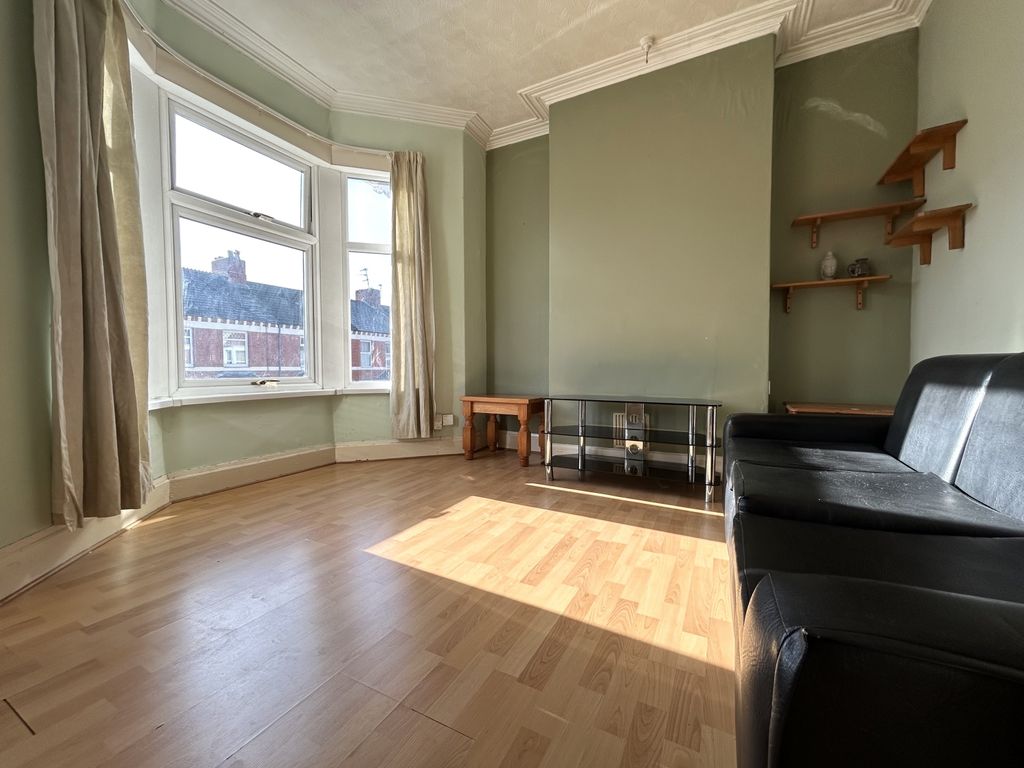 Property photo 1 of 4