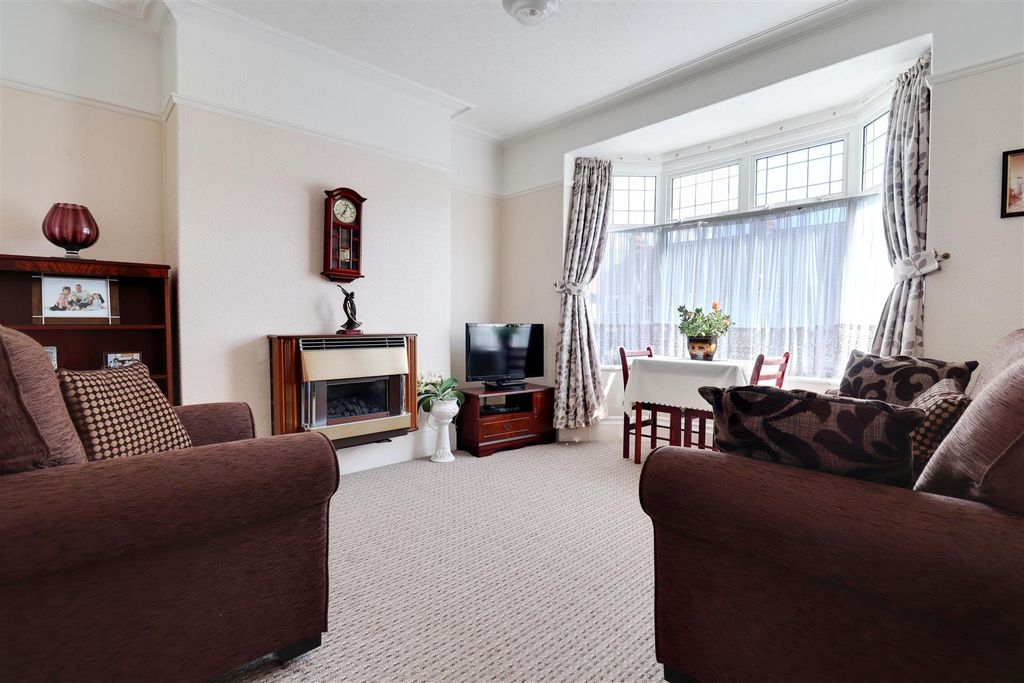 Property photo 2 of 13 Img_4426-Img_4428.Jpg