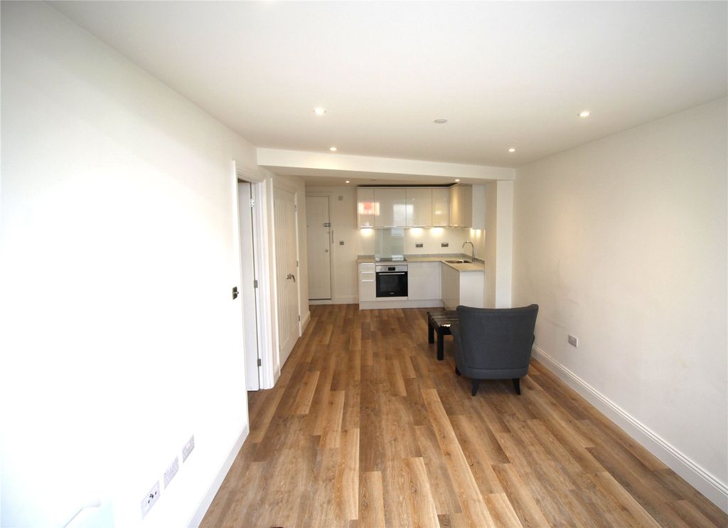 Property photo 3 of 10 Picture No. 04