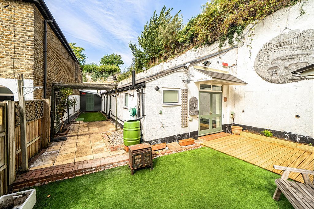Property photo 3 of 19 1524355 (18).Jpg