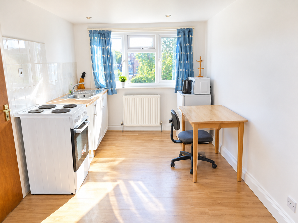 Property photo 1 of 3