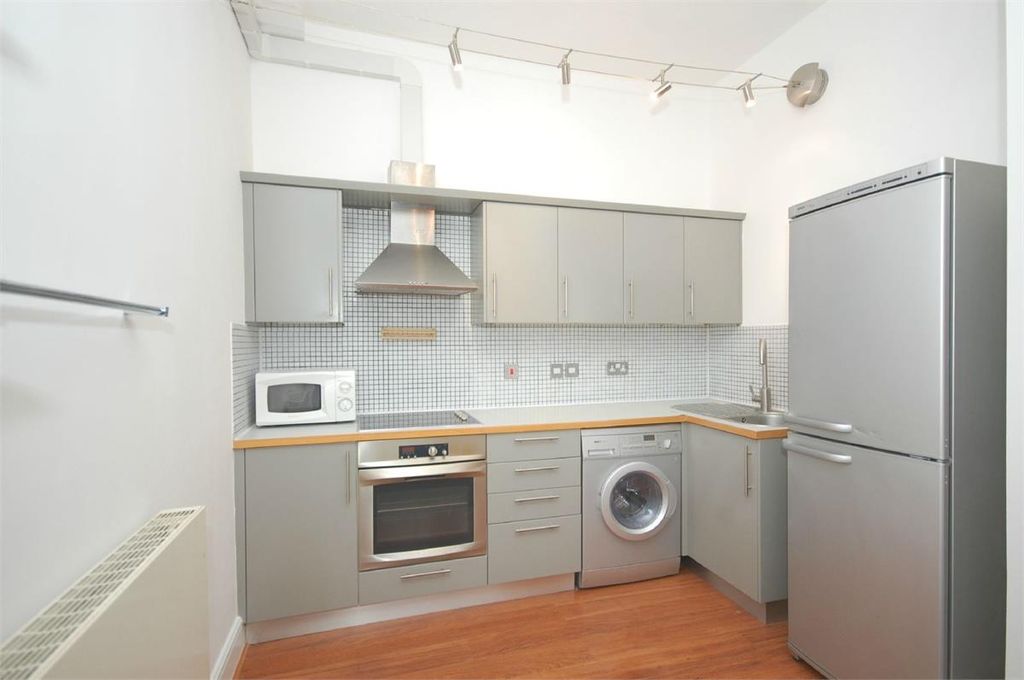 Property photo 3 of 5 3