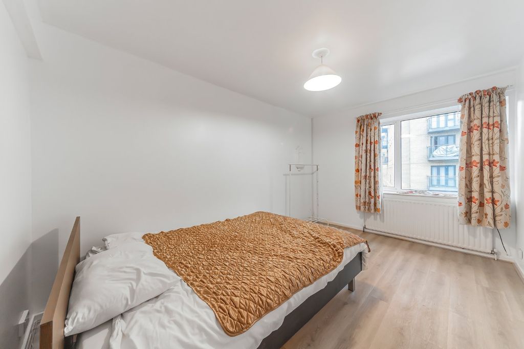 Property photo 3 of 12 Picture No. 25