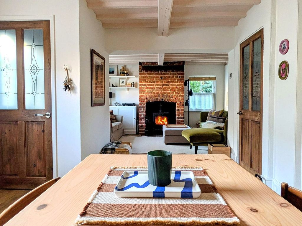 Property photo 2 of 23