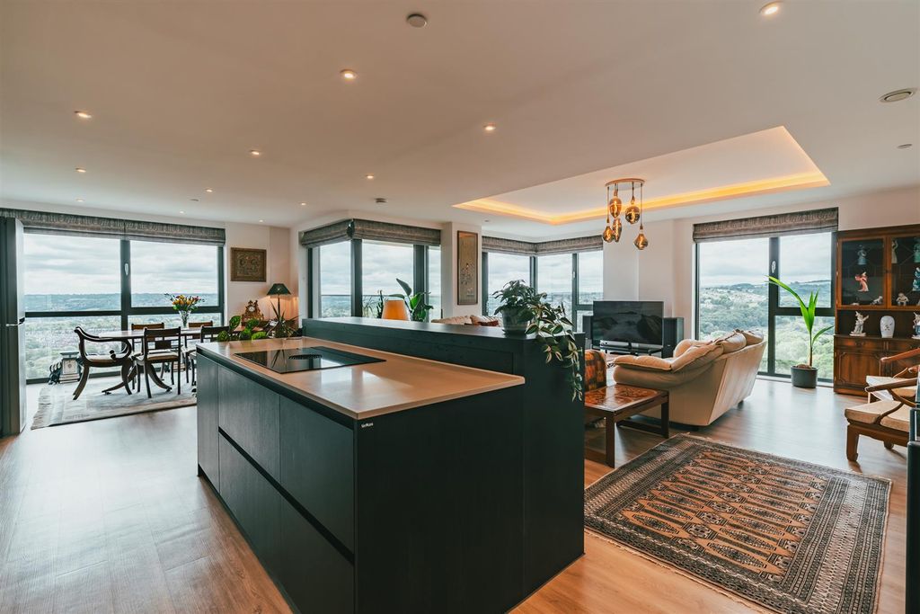 Property photo 2 of 30 Living Area