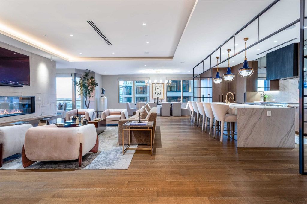 Property photo 1 of 31