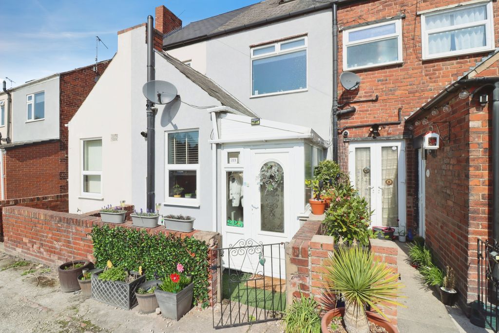 Property photo 2 of 15