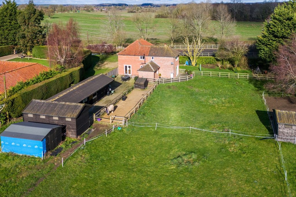 Property photo 3 of 29