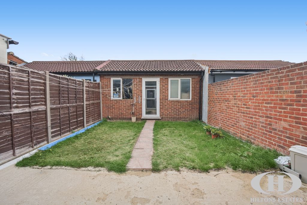 Property photo 2 of 3
