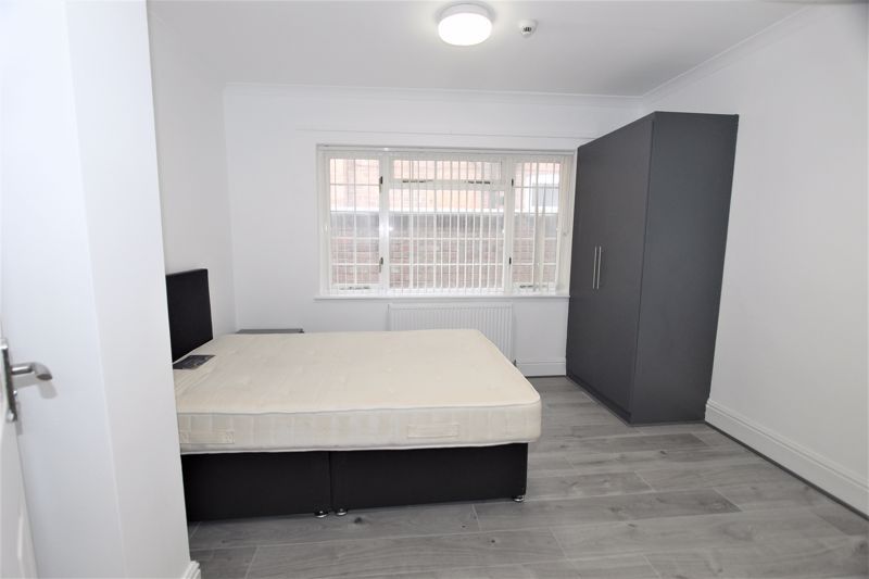 Property photo 2 of 6 Photo 11